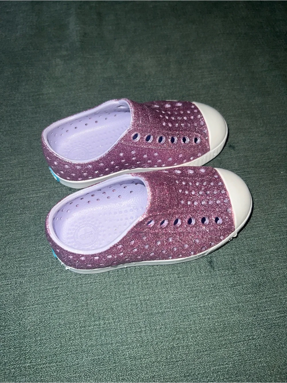 Native Shoes Kids Glitter Slip-On Water Shoes - Purple